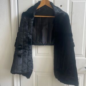 Valerie Stevens black accesories